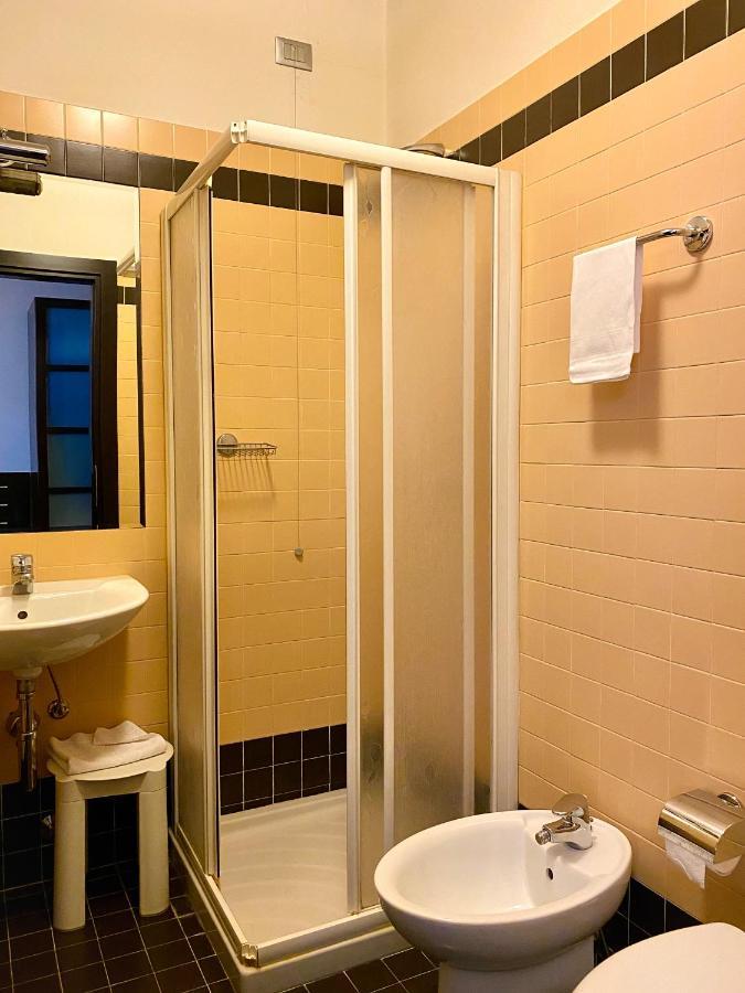 Hotel Riviera سغراتي المظهر الخارجي الصورة