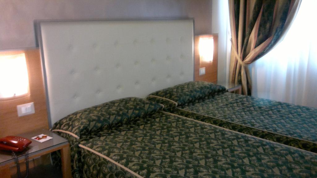 Hotel Riviera سغراتي الغرفة الصورة