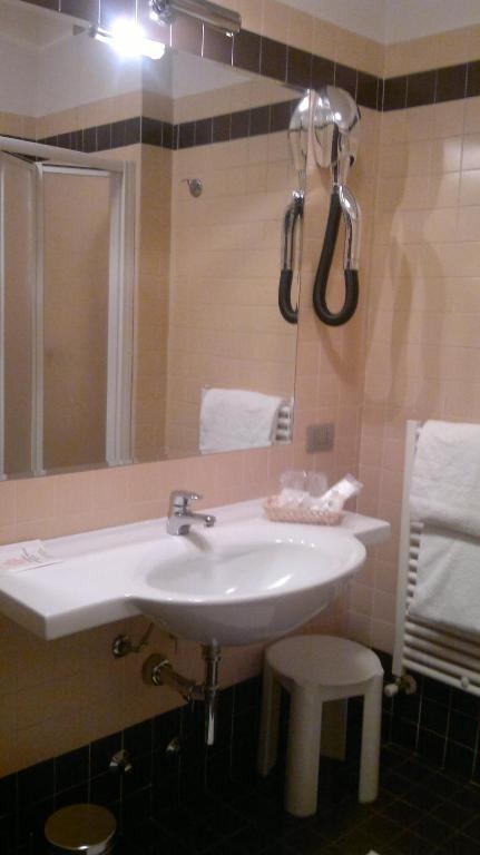 Hotel Riviera سغراتي الغرفة الصورة